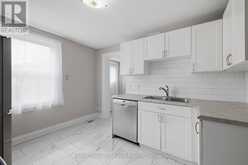 104 ROSSLYN AVENUE N | Hamilton Ontario | Slide Image Fifteen