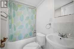 104 ROSSLYN AVENUE N | Hamilton Ontario | Slide Image Eighteen