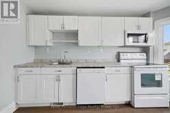 104 ROSSLYN AVENUE N | Hamilton Ontario | Slide Image Thirty-three