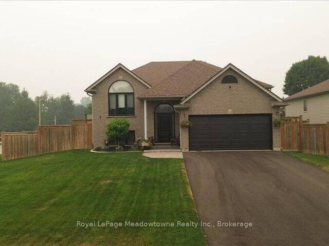 15 SHARPE STREET Paris Ontario, N3L 4C6 - 4 Bedrooms Home For Sale