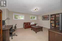 285 SURREY DRIVE | Oakville Ontario | Slide Image Nineteen