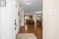 285 SURREY DRIVE | Oakville Ontario | Slide Image Four