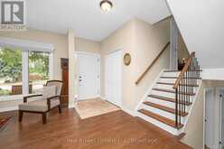 285 SURREY DRIVE | Oakville Ontario | Slide Image Five