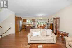 285 SURREY DRIVE | Oakville Ontario | Slide Image Seven