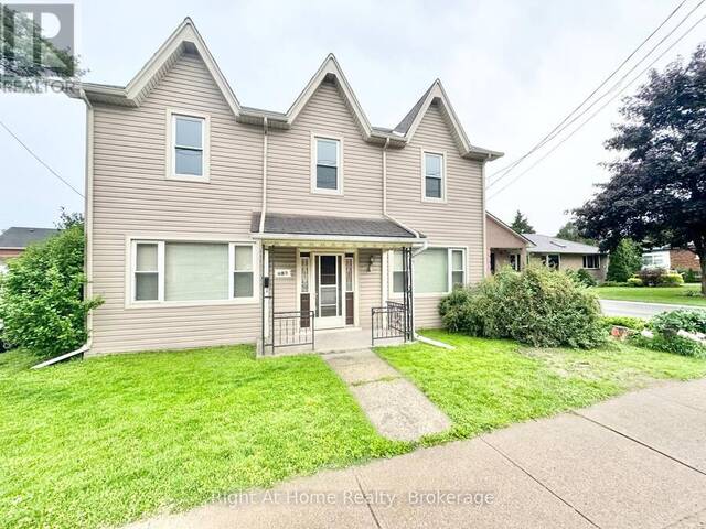 216 HATT STREET Dundas Ontario, L9H 2G8 - 4 Bedrooms Home For Sale