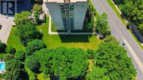 304 - 20 SPEERS ROAD | Oakville Ontario | Slide Image Three