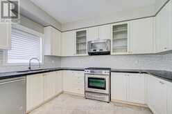 9 AIDAN DRIVE | Vaughan Ontario | Slide Image Sixteen