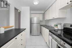 1501 - 975 WARWICK COURT | Burlington Ontario | Slide Image Ten