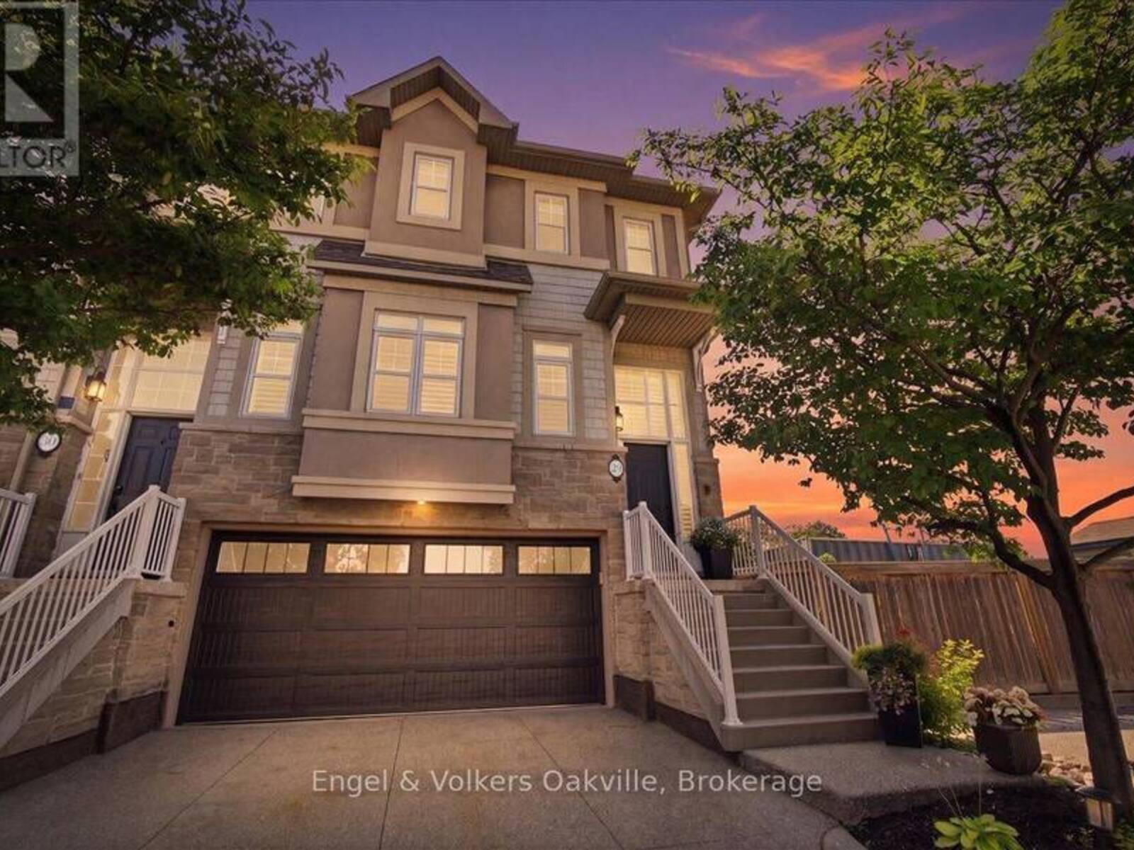 29 - 31 SUNVALE PLACE, Hamilton, Ontario L8E 4Z6