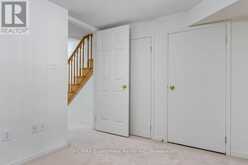 8 JIM BAIRD MEWS | Toronto Ontario | Slide Image Twelve