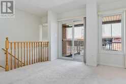 8 JIM BAIRD MEWS | Toronto Ontario | Slide Image Nineteen