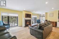 10 SOUTHWIND TERRACE | Oakville Ontario | Slide Image Seventeen