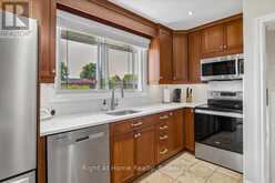 275 KENT CRESCENT | Burlington Ontario | Slide Image Twelve