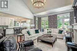 379 RIVER SIDE DRIVE | Oakville Ontario | Slide Image Fourteen