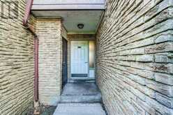 36 - 2605 WOODCHESTER DRIVE | Mississauga Ontario | Slide Image Three