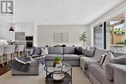 14 - 10 MAPLE GROVE DRIVE | Oakville Ontario | Slide Image Fifteen