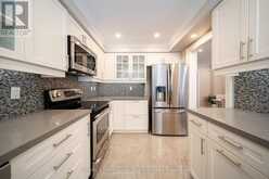 339 RAVINEVIEW WAY | Oakville Ontario | Slide Image Seventeen