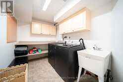 339 RAVINEVIEW WAY | Oakville Ontario | Slide Image Thirty-two