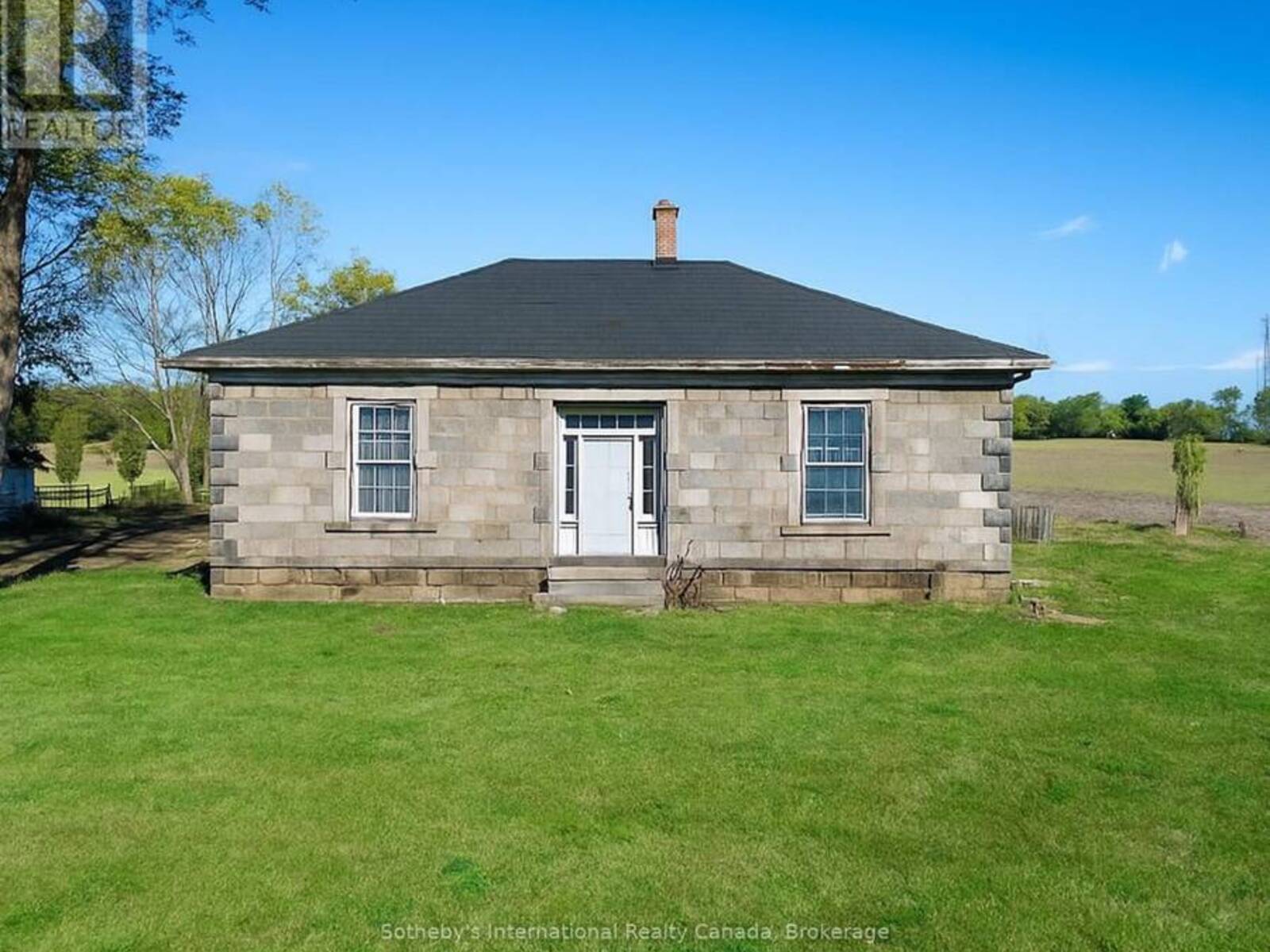 343 BLUE LAKE ROAD, Brant, Ontario N0E 1N0