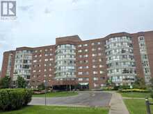 611 - 5 WELDRICK ROAD W | Richmond Hill Ontario | Slide Image One