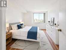 611 - 5 WELDRICK ROAD W | Richmond Hill Ontario | Slide Image Nineteen