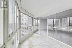 611 - 5 WELDRICK ROAD W | Richmond Hill Ontario | Slide Image Seven