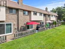 7 - 4230 MEADOWVALE DRIVE | Niagara Falls Ontario | Slide Image Twenty