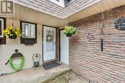 7 - 4230 MEADOWVALE DRIVE | Niagara Falls Ontario | Slide Image Five