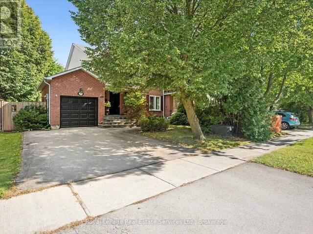 2255 MACLENNAN DRIVE Oakville Ontario, L6H 5K4 - Property For Sale