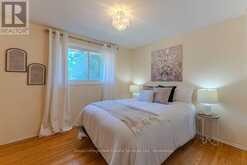 668 MACLAREN DRIVE | Burlington Ontario | Slide Image Twelve