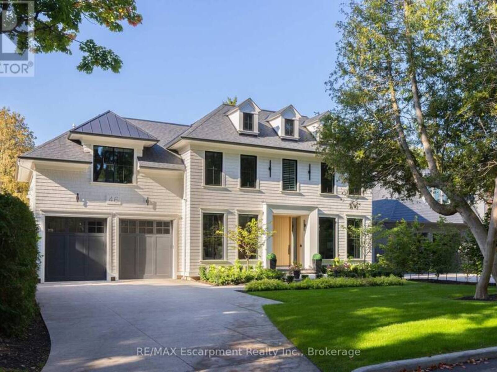 46 SECOND STREET, Oakville, Ontario L6J 3T2