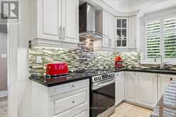 2355 OLD CARRIAGE ROAD | Mississauga Ontario | Slide Image Nineteen