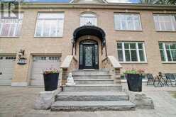 2355 OLD CARRIAGE ROAD | Mississauga Ontario | Slide Image Three