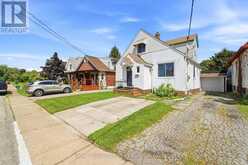 4104 BROUGHTON AVENUE | Niagara Falls Ontario | Slide Image Three