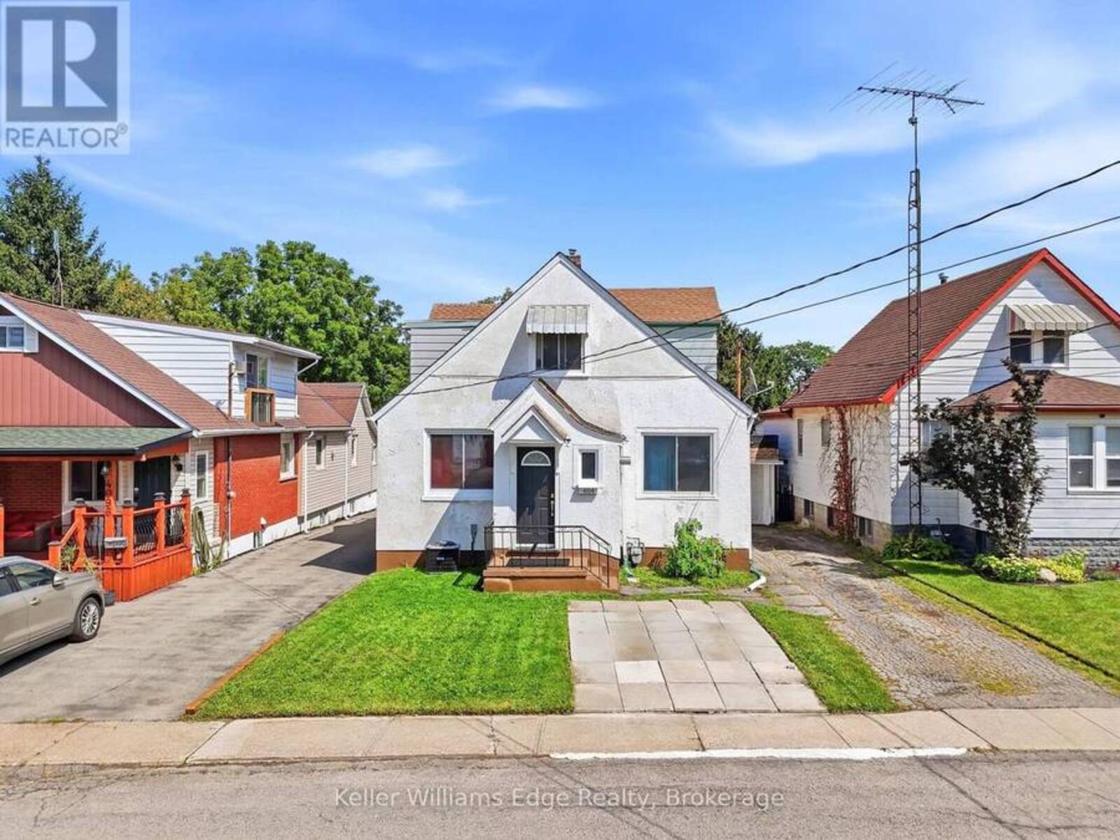 4104 BROUGHTON AVENUE, Niagara Falls, Ontario L2E 3K6