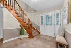 1482 CAULDER DRIVE | Oakville Ontario | Slide Image Four