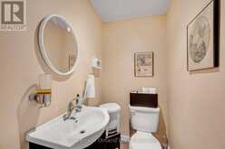 466 CANNON STREET E | Hamilton Ontario | Slide Image Fifteen