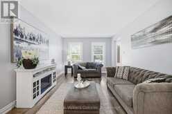 1245 CREEKSIDE DRIVE | Oakville Ontario | Slide Image Five