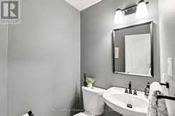140 LAURENDALE AVENUE | Georgina Ontario | Slide Image Nineteen