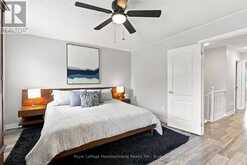140 LAURENDALE AVENUE | Georgina Ontario | Slide Image Thirty-one