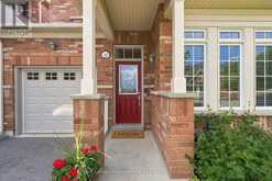140 LAURENDALE AVENUE | Georgina Ontario | Slide Image Three
