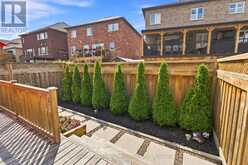 140 LAURENDALE AVENUE | Georgina Ontario | Slide Image Forty-two