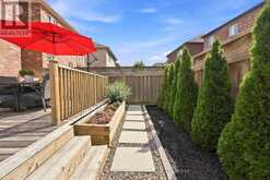 140 LAURENDALE AVENUE | Georgina Ontario | Slide Image Forty-three