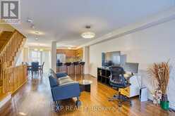 61 MAYLAND TRAIL | Hamilton Ontario | Slide Image Nineteen