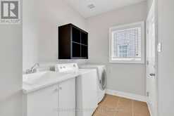 2241 ADIRONDAK TRAIL | Oakville Ontario | Slide Image Seventeen