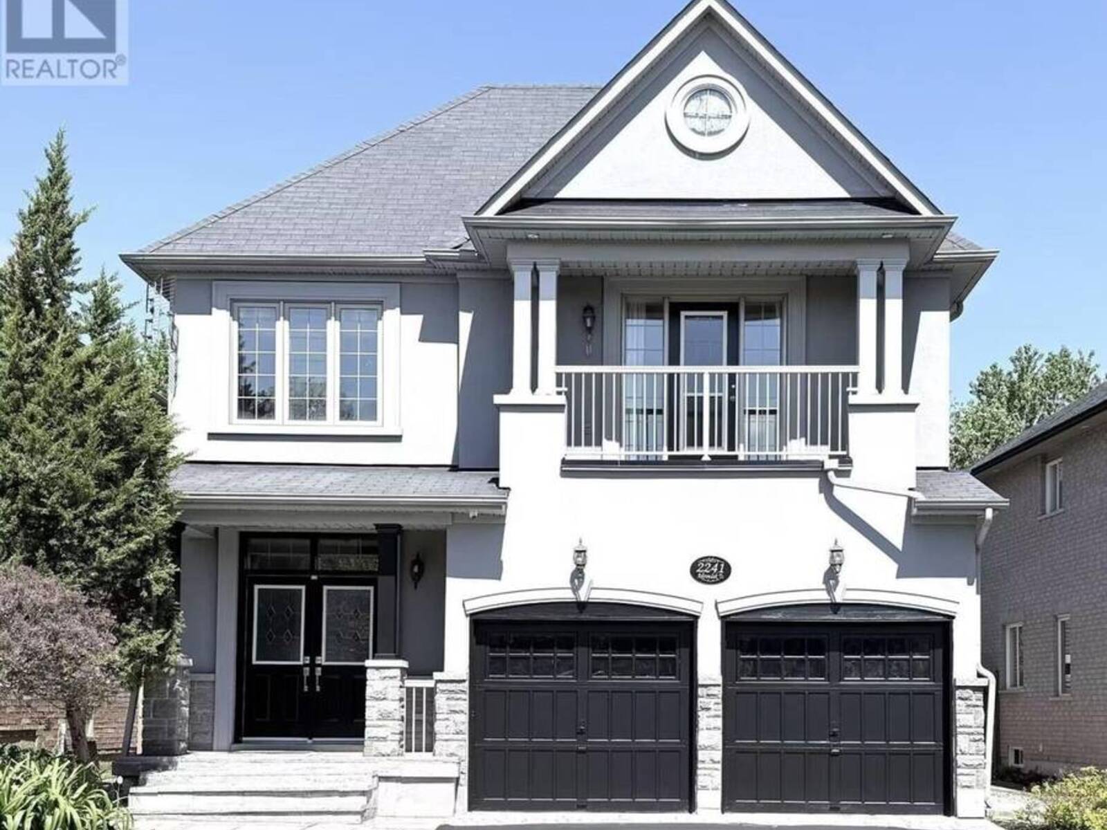 2241 ADIRONDAK TRAIL, Oakville, Ontario L6M 4W4