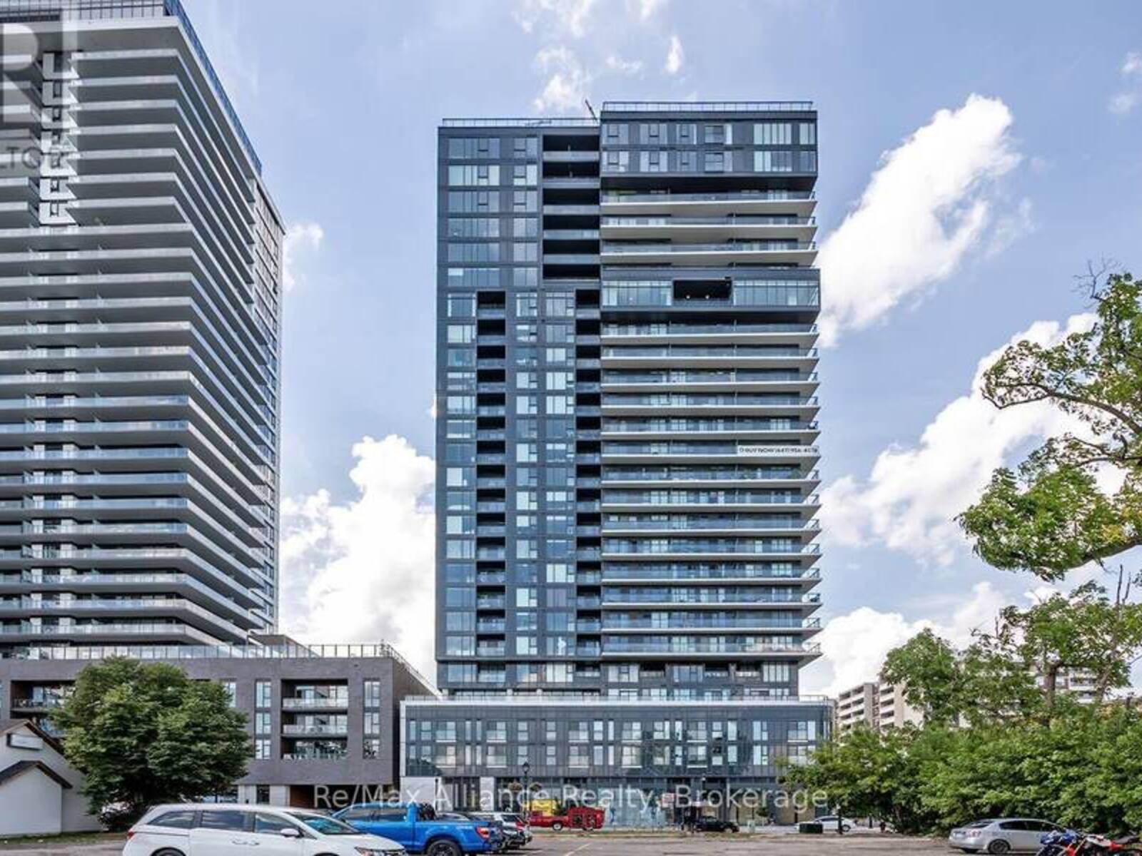 309 - 370 MARTHA STREET, Burlington, Ontario L7R 0G9