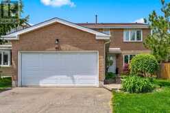 86 NORTHAMPTON STREET | Brampton Ontario | Slide Image Three