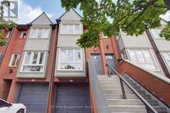 425 - 895 MAPLE AVENUE | Burlington Ontario | Slide Image One