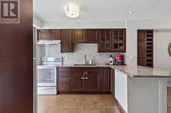 425 - 895 MAPLE AVENUE | Burlington Ontario | Slide Image Six